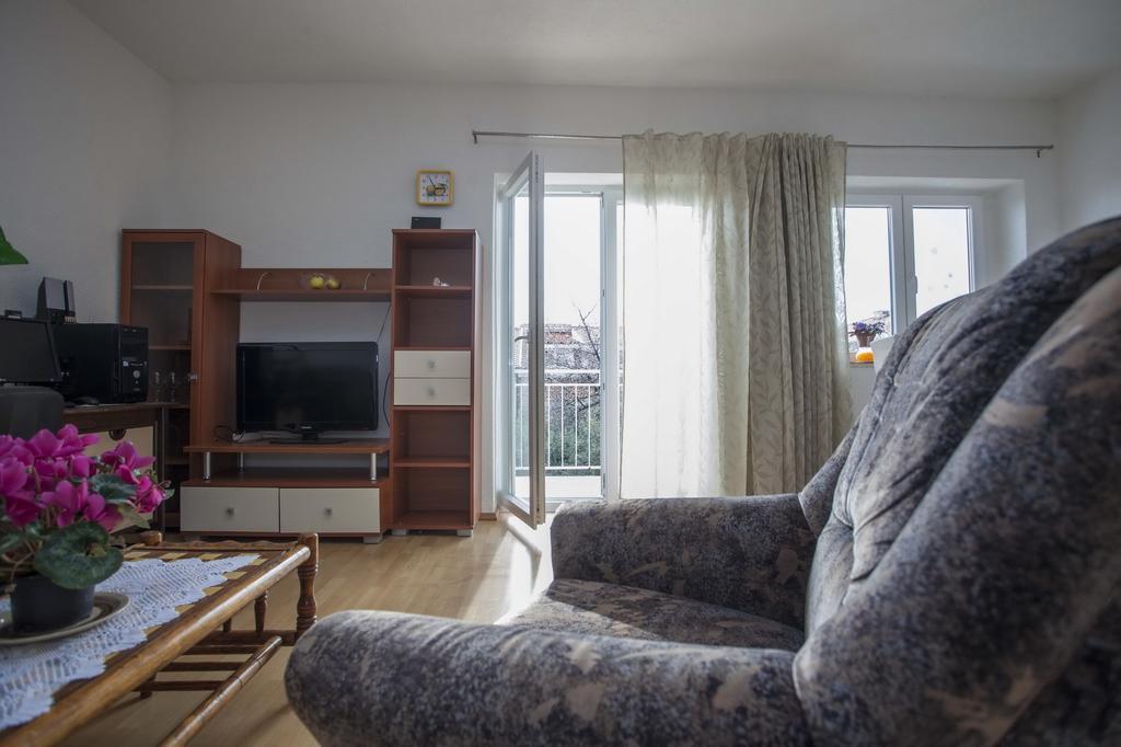 Dino Apartma