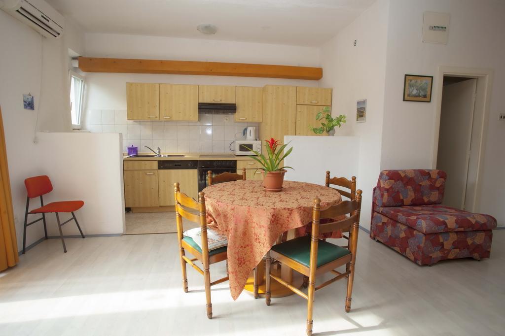 Dino Apartma